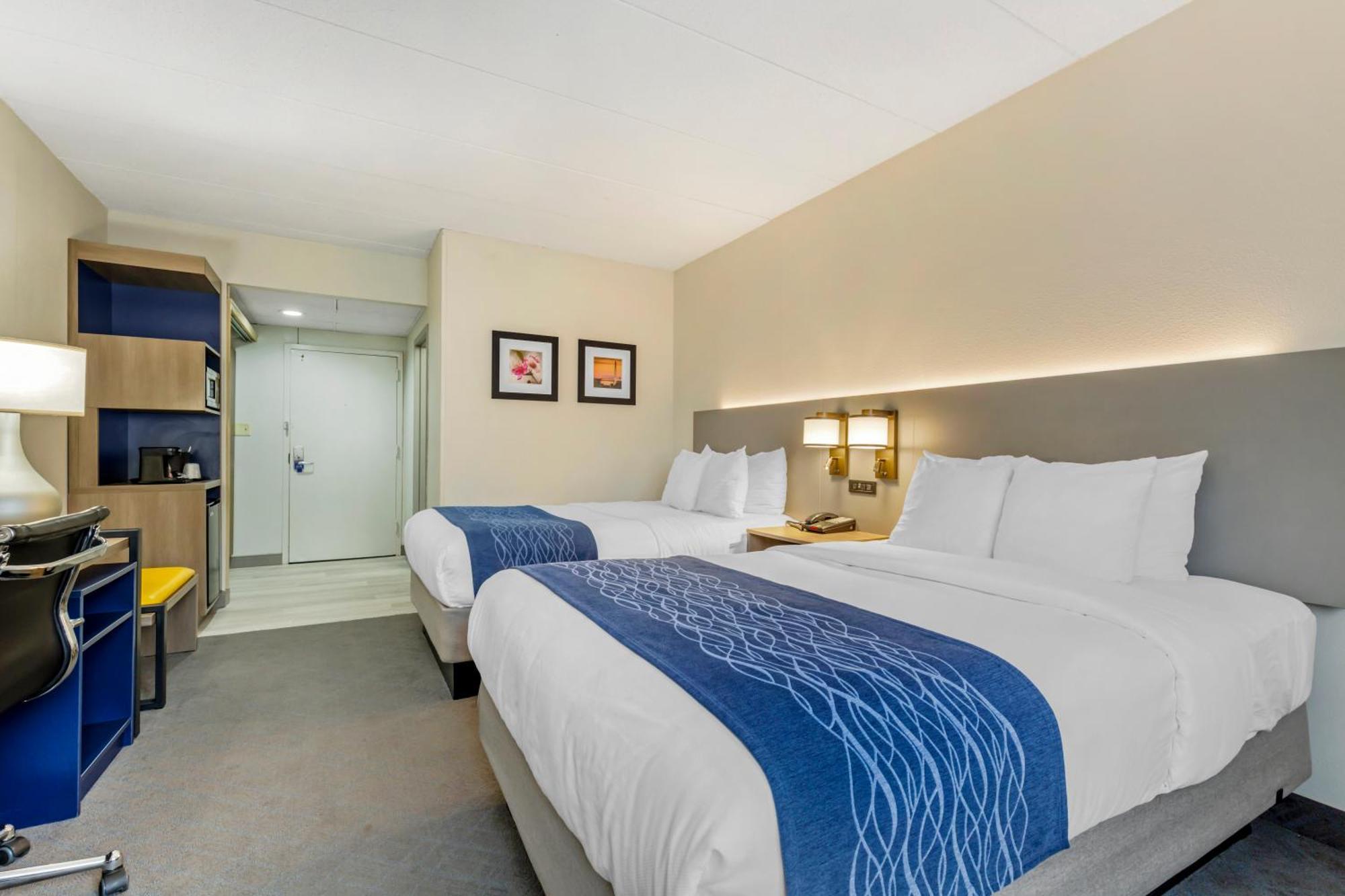 Comfort Inn Herndon-Reston Exterior photo